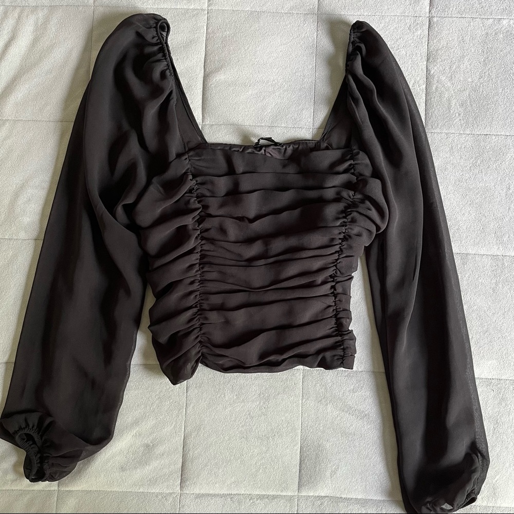 DYNAMITE Balloon Sleeve Blouse